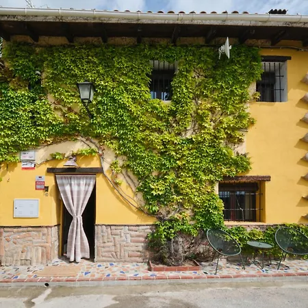 Bed & Breakfast Casa Mathilda Fornes
